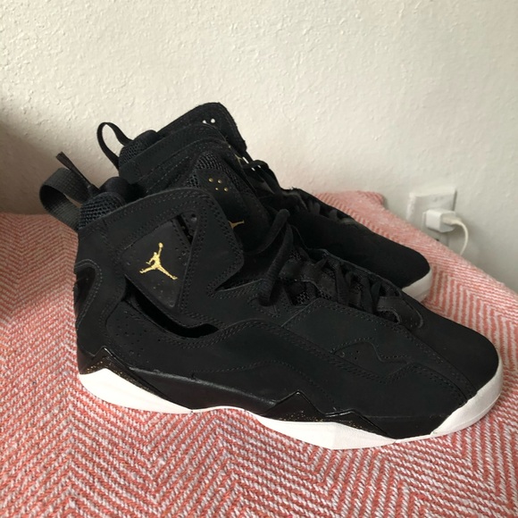 Jordan Boys Size 4Y - Picture 4 of 4